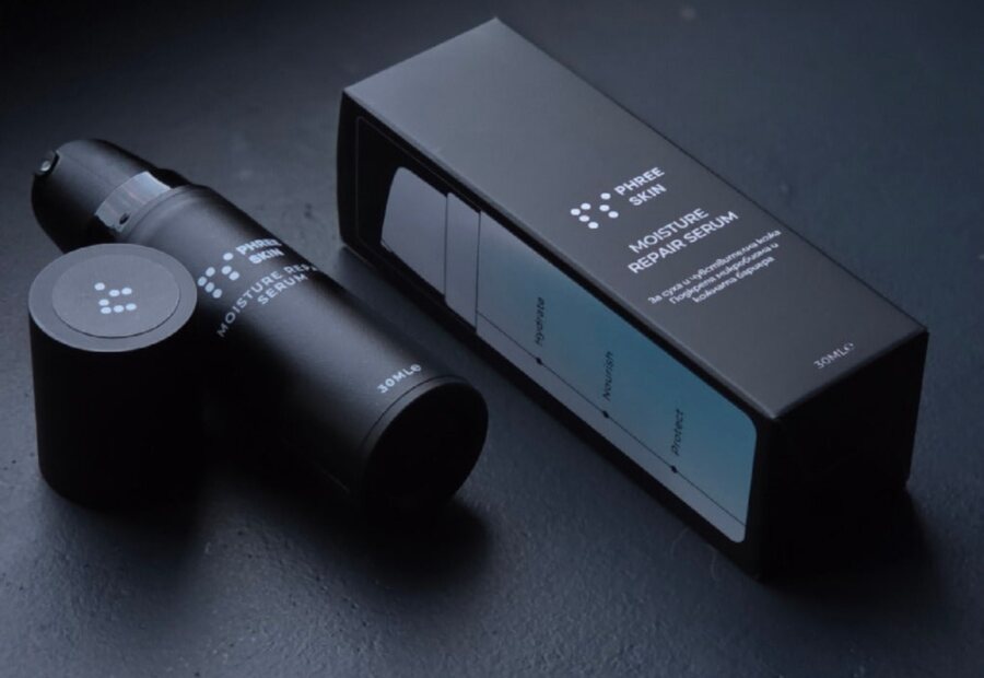 Опаковката на серума Phree Skin